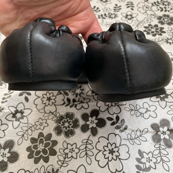 Tory Burch Reva Flats, Black, Size 7 - Picture 4 of 12